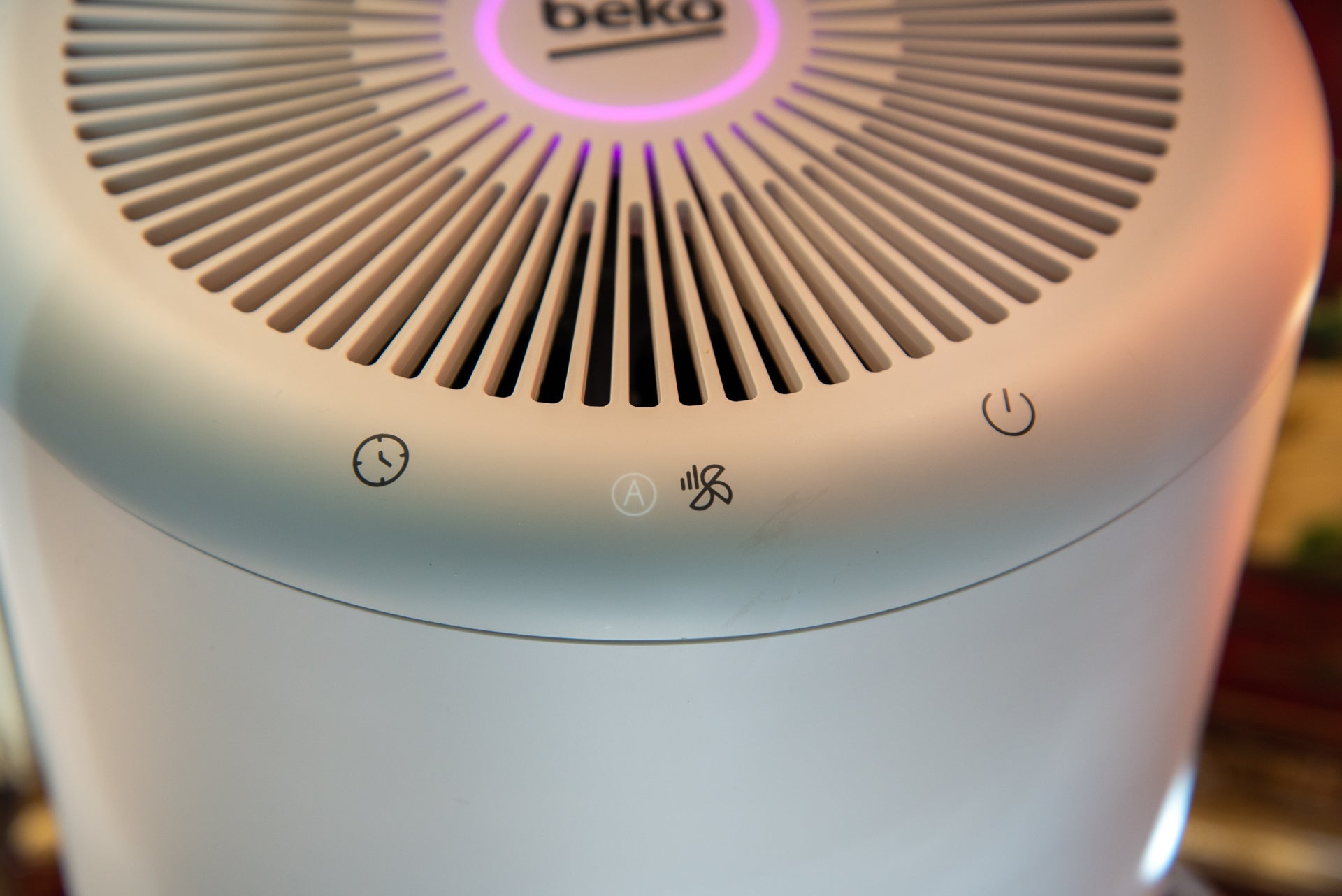 Purificateur d'air Beko avec filtre HEPA et commandes HygieneShield ATP6100I