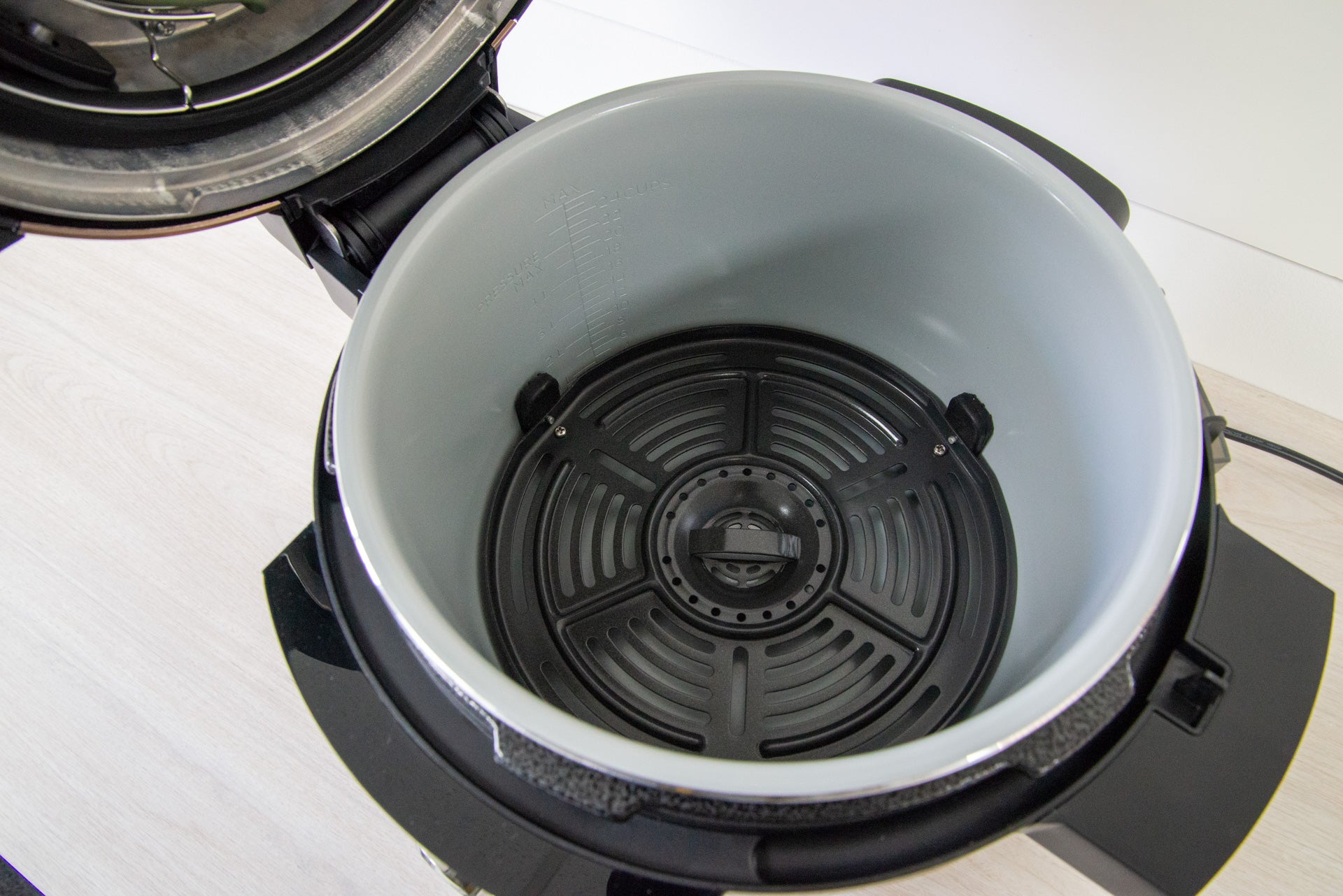 Ninja Foodi MAX 14-en-1 SmartLid Multi-Cooker 7.5L OL650UKDBCP plat crisp