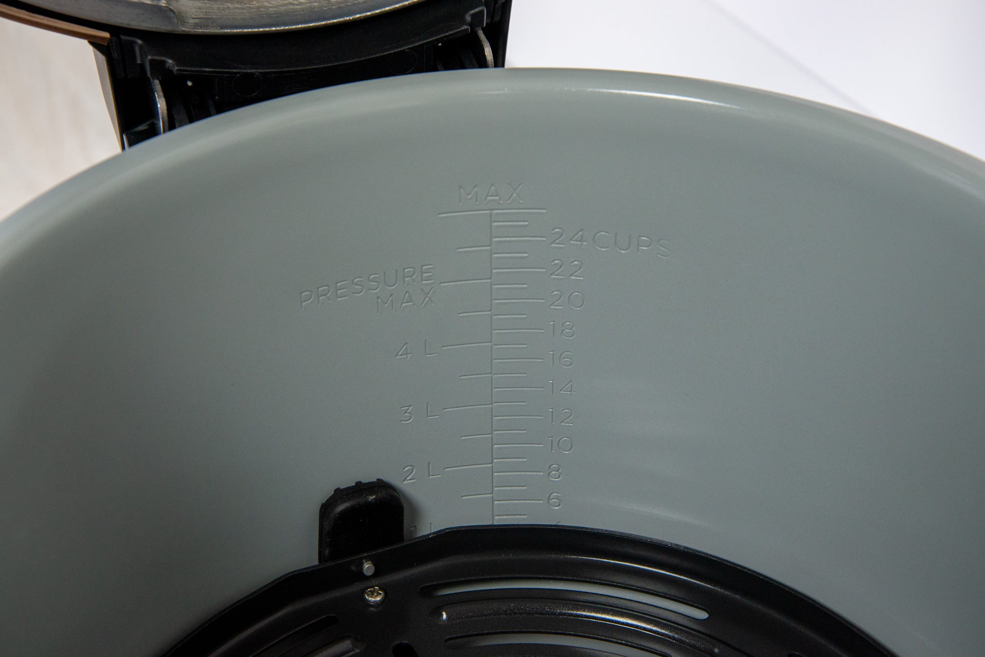 Multicuiseur Ninja Foodi MAX 14-en-1 SmartLid 7,5L OL650UKDBCP niveau de remplissage