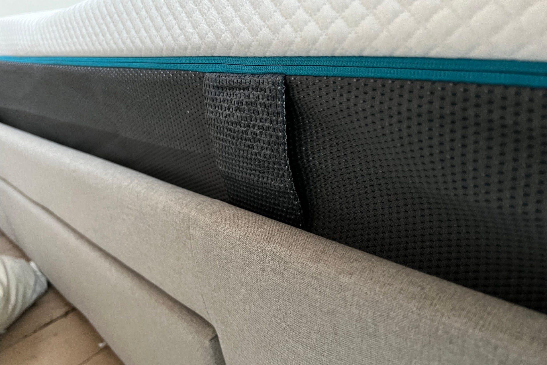 Poignée de matelas en mousse Simba Simbatex