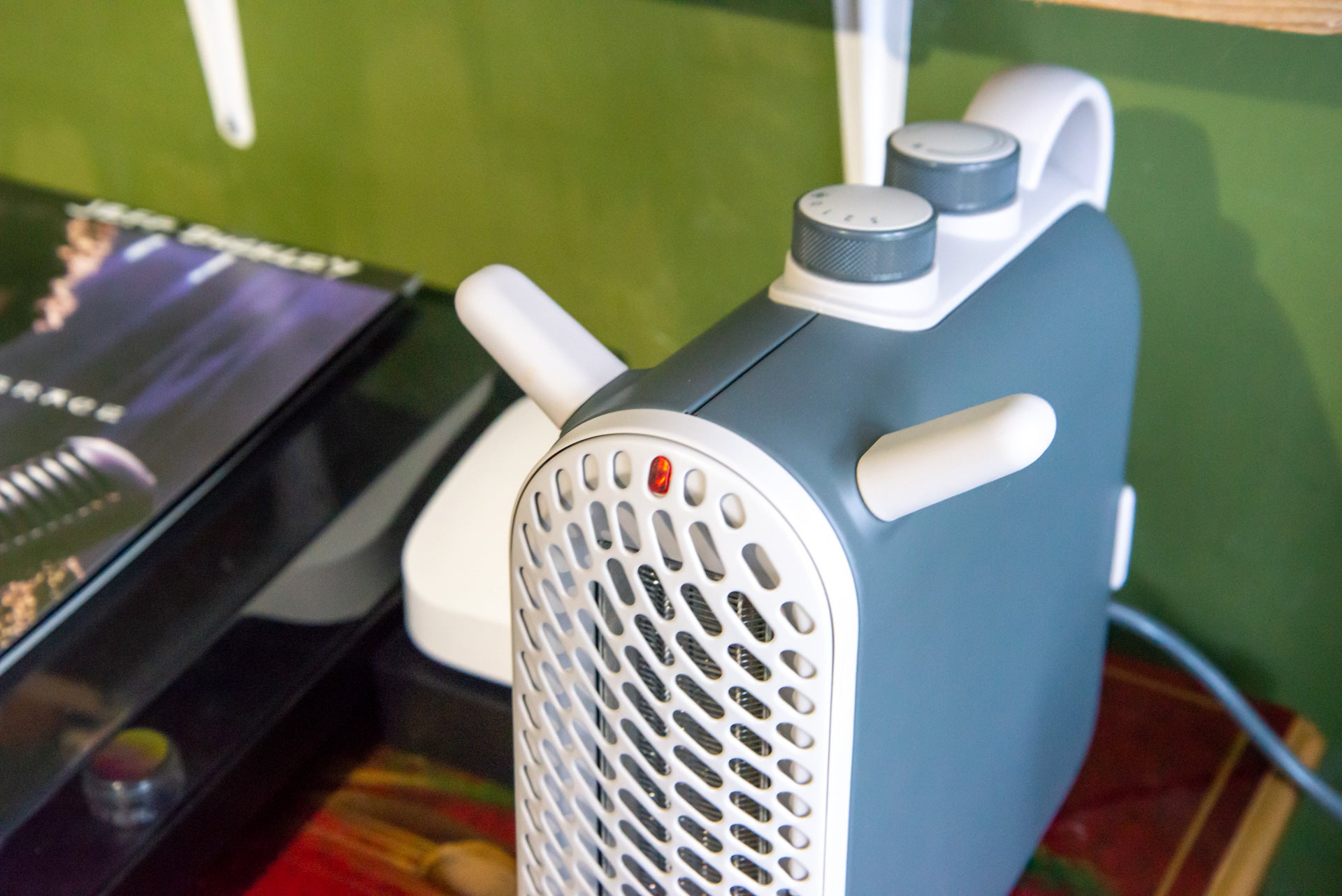 De'Longhi Capsule Fit radiateur soufflant avant