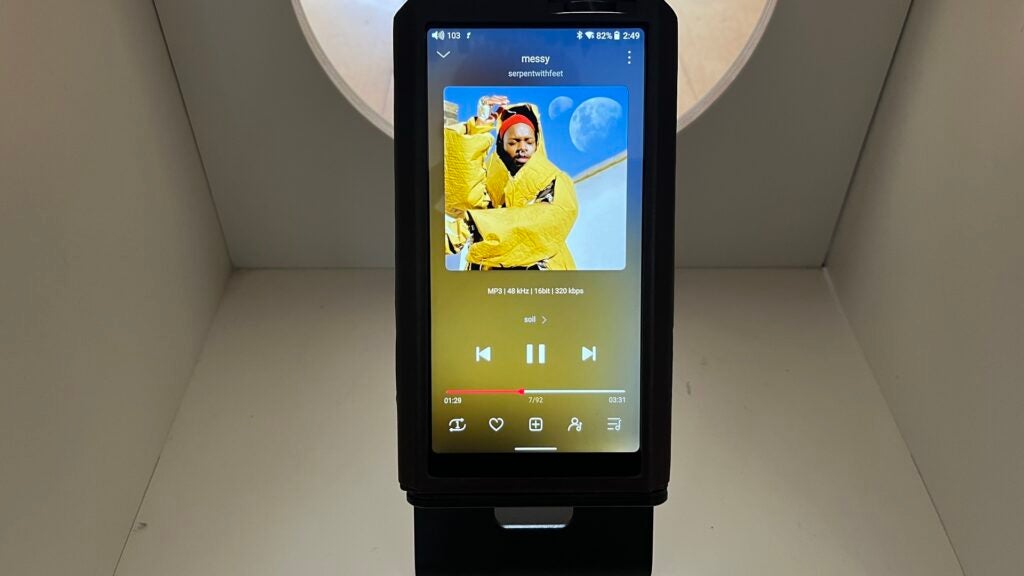FiiO M17 jouant de la musique