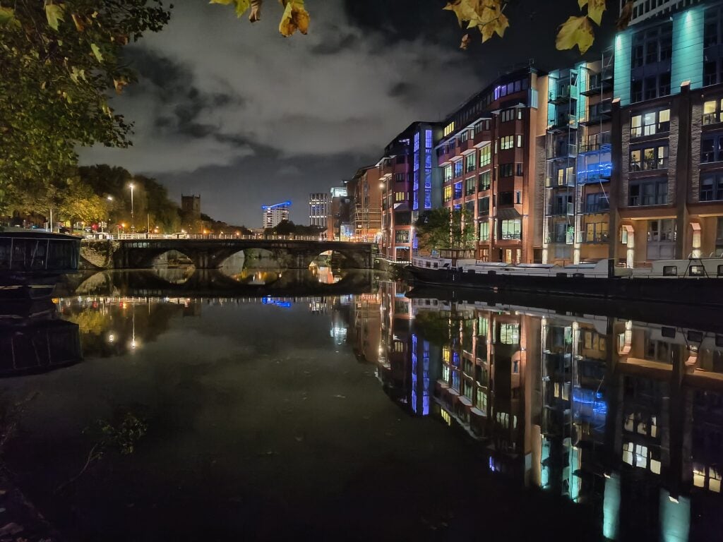 Photo de nuit prise sur l'Asus ROG 6D Ultimate