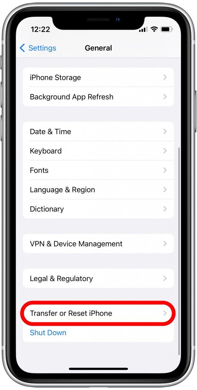 Faites défiler vers le bas et appuyez sur Transférer ou Réinitialiser l'iPhone.