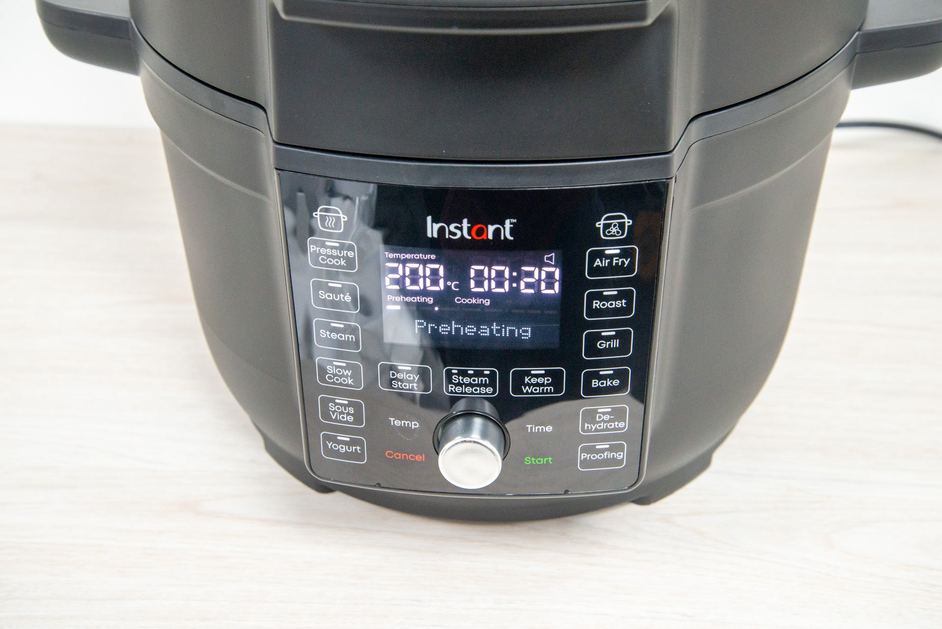Instant Pot Duo Crisp avec affichage Ultimate Lid