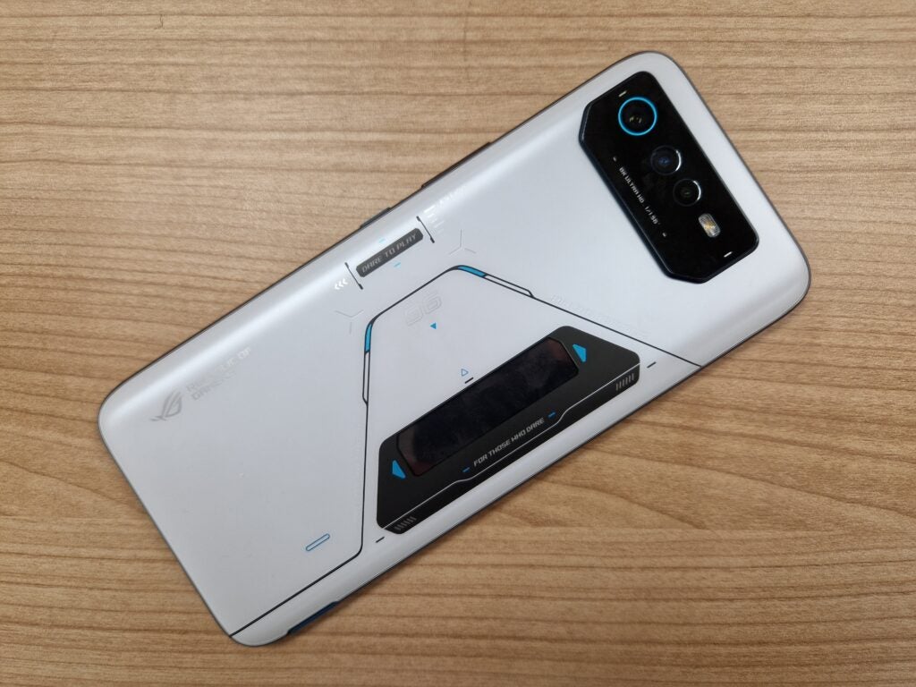 Asus ROG Phone 6D Ultimate vs Asus ROG Phone 6