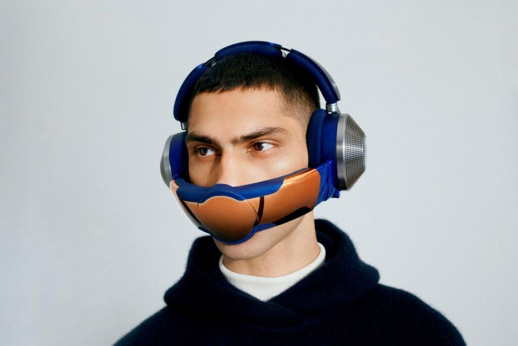 Dyson Zone avec visière allumée