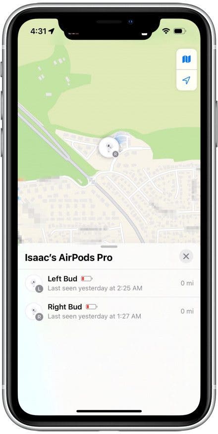 Si vous appuyez sur vos AirPods et qu'ils ne sont pas dans leur étui de chargement, vous pourrez suivre chaque AirPod individuellement.