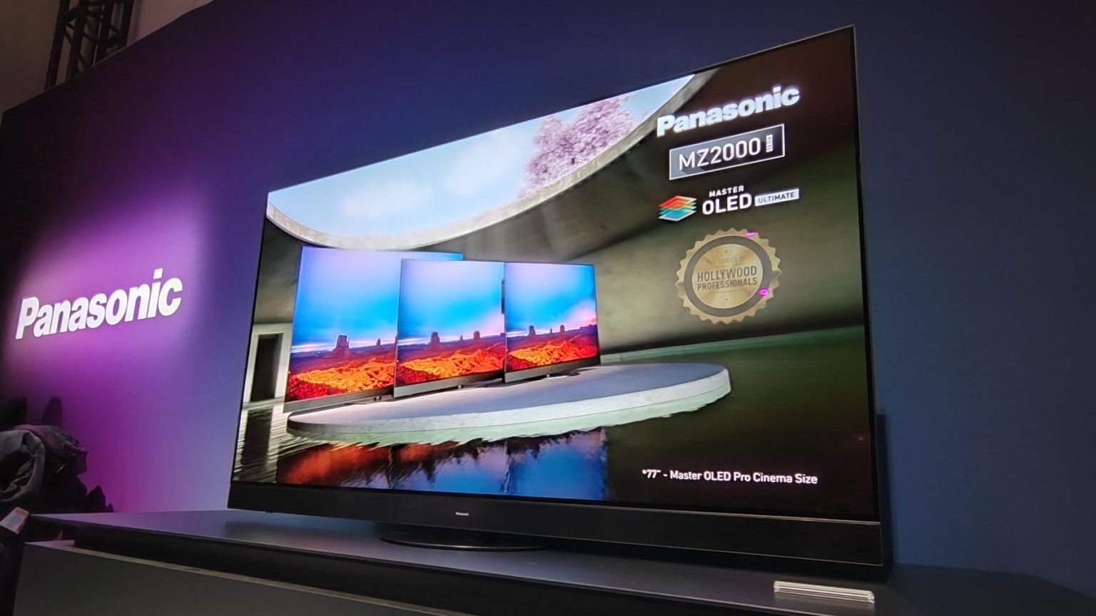 1673429560 Premieres impressions examen du Panasonic TX 65MZ2000