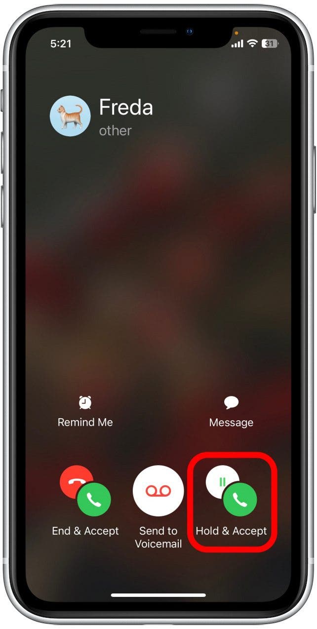 Appuyez sur Mettre en attente et accepter pour démarrer le deuxième appel sans mettre fin à votre premier appel.