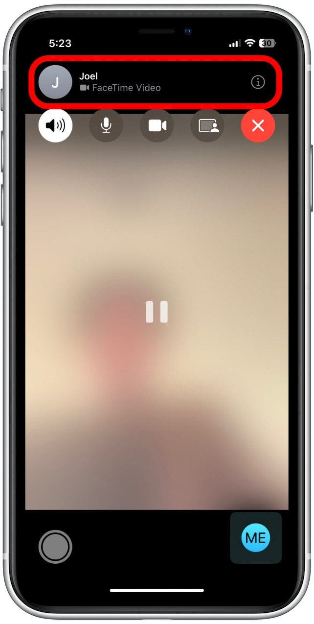 Appuyez sur le nom de la personne en haut pour revenir à votre écran d'appel.
