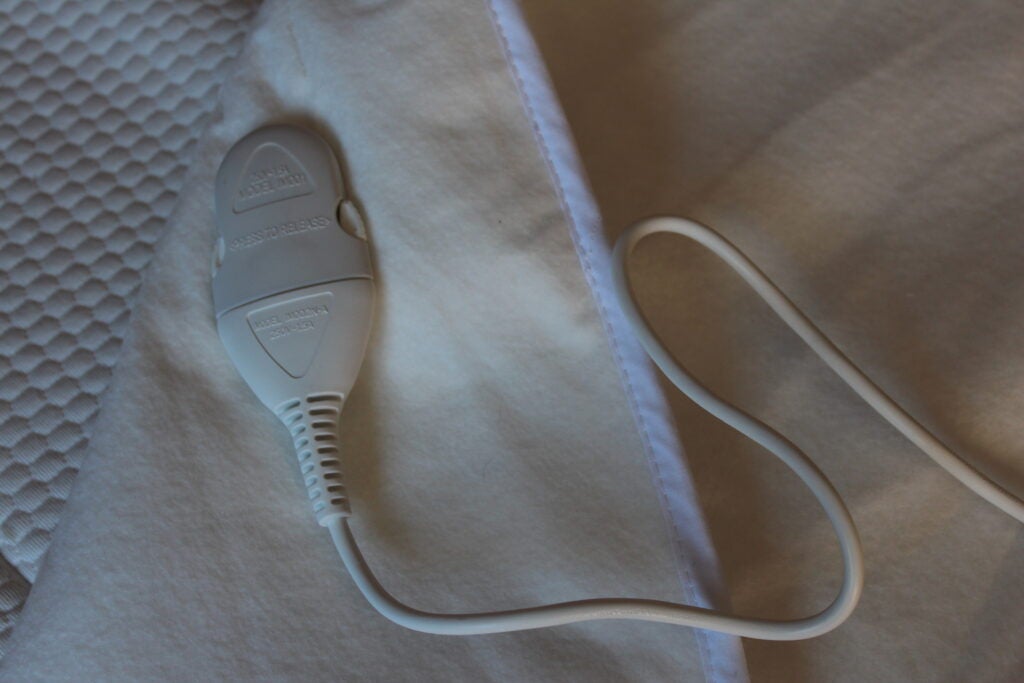 Sous-couverture chauffante antibactérienne Dreamland (2)