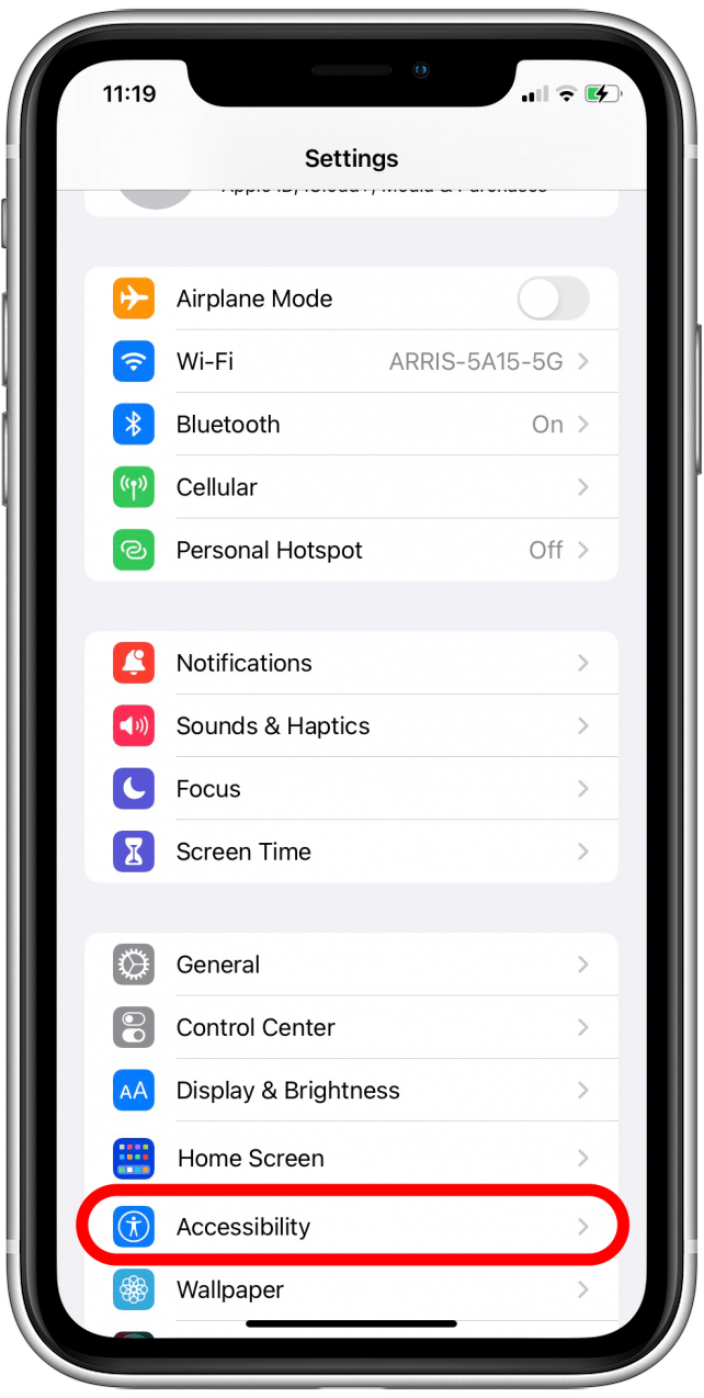 Faites défiler un peu et appuyez sur Accessibilité.