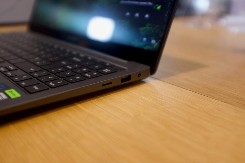 livre galaxie 3 ports ultra