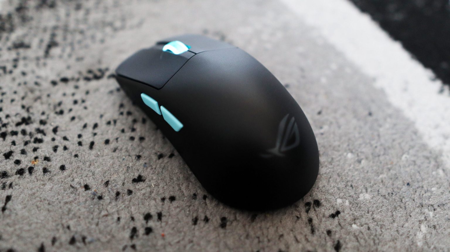 1676099304 Test de lAsus ROG Harpe Ace Aim Lab Edition