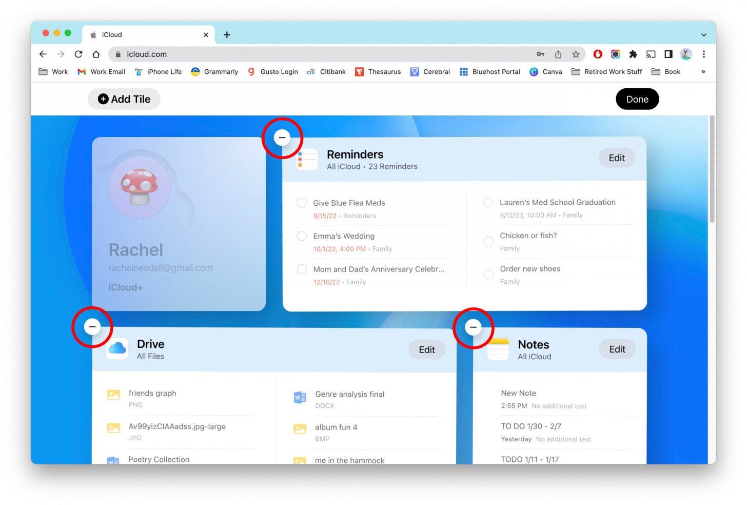 Les applications et les widgets entreront en mode wiggle, et à partir de là, vous pouvez appuyer sur le signe moins dans le coin supérieur gauche de chaque application pour la supprimer de la page d'accueil.