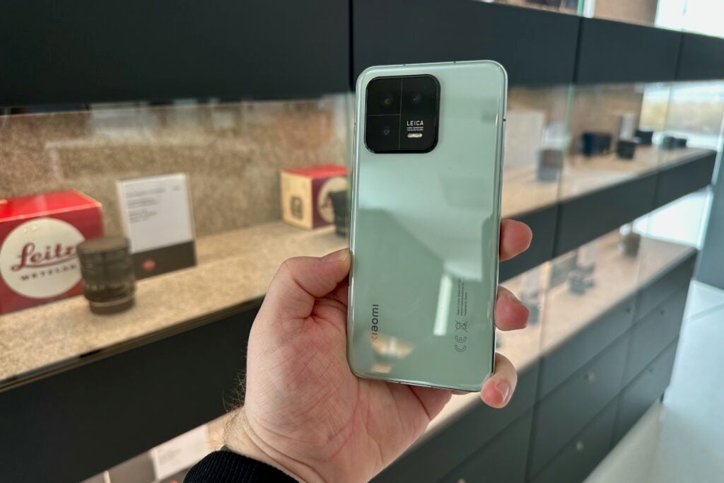 l'arrière du Xiaomi 13