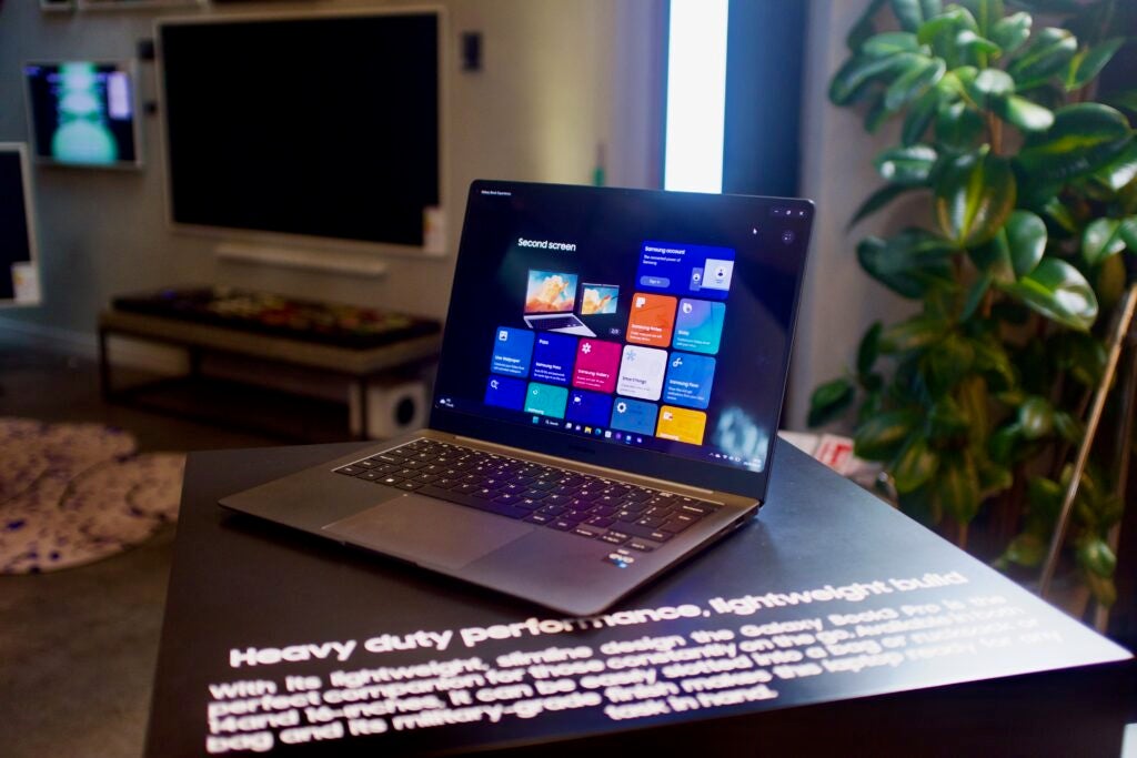 Profil latéral du Galaxy Book 3 Pro