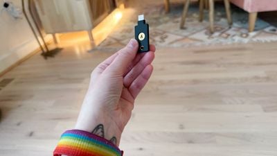 yubikey à la taille de la main