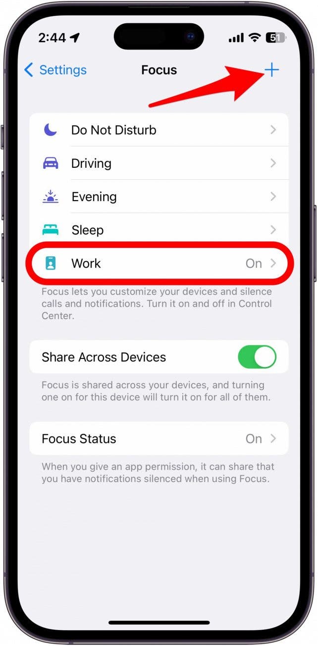 Étant donné que cette astuce est liée au travail, appuyez sur Travail ou, si vous ne voyez pas l'accent sur le travail, appuyez sur l'icône Plus et ajoutez l'accent sur le travail.
