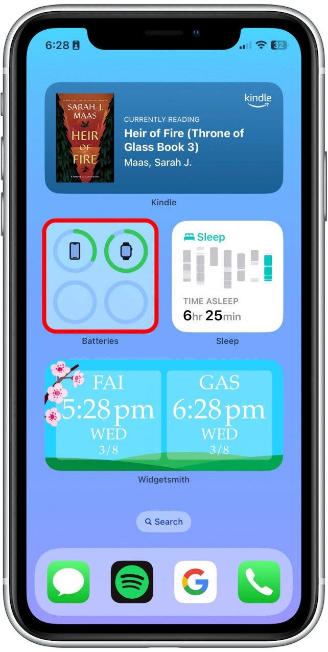 Vous pouvez ajouter des widgets à la fois à votre écran d'accueil et à la vue Aujourd'hui. Selon l'endroit où vous souhaitez ajouter le widget Siri Suggestions, appuyez longuement sur une application jusqu'à ce que le menu s'affiche.