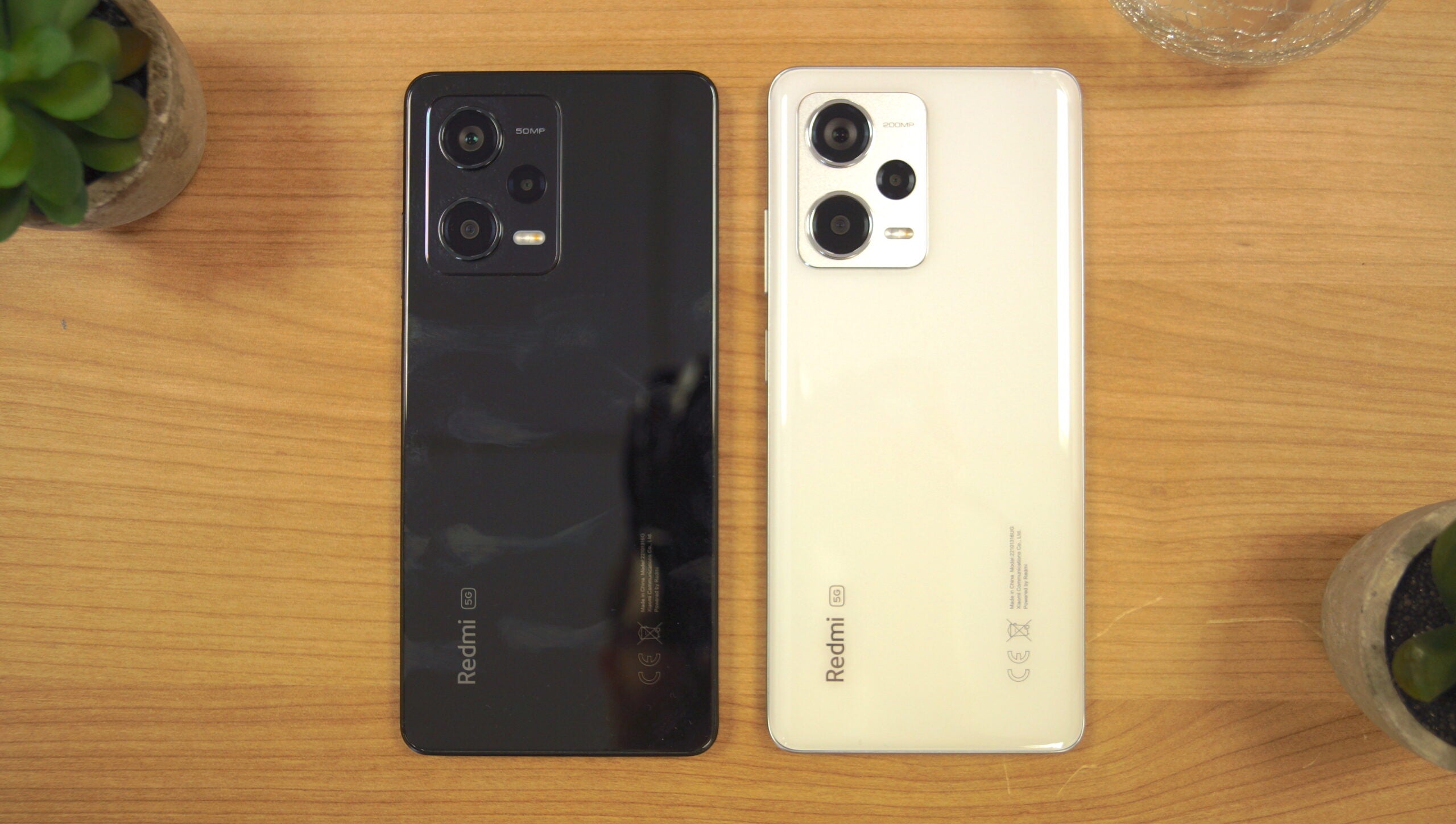 1679631372 Xiaomi Redmi Note 12 Pro 5G vs Note 12 Pro