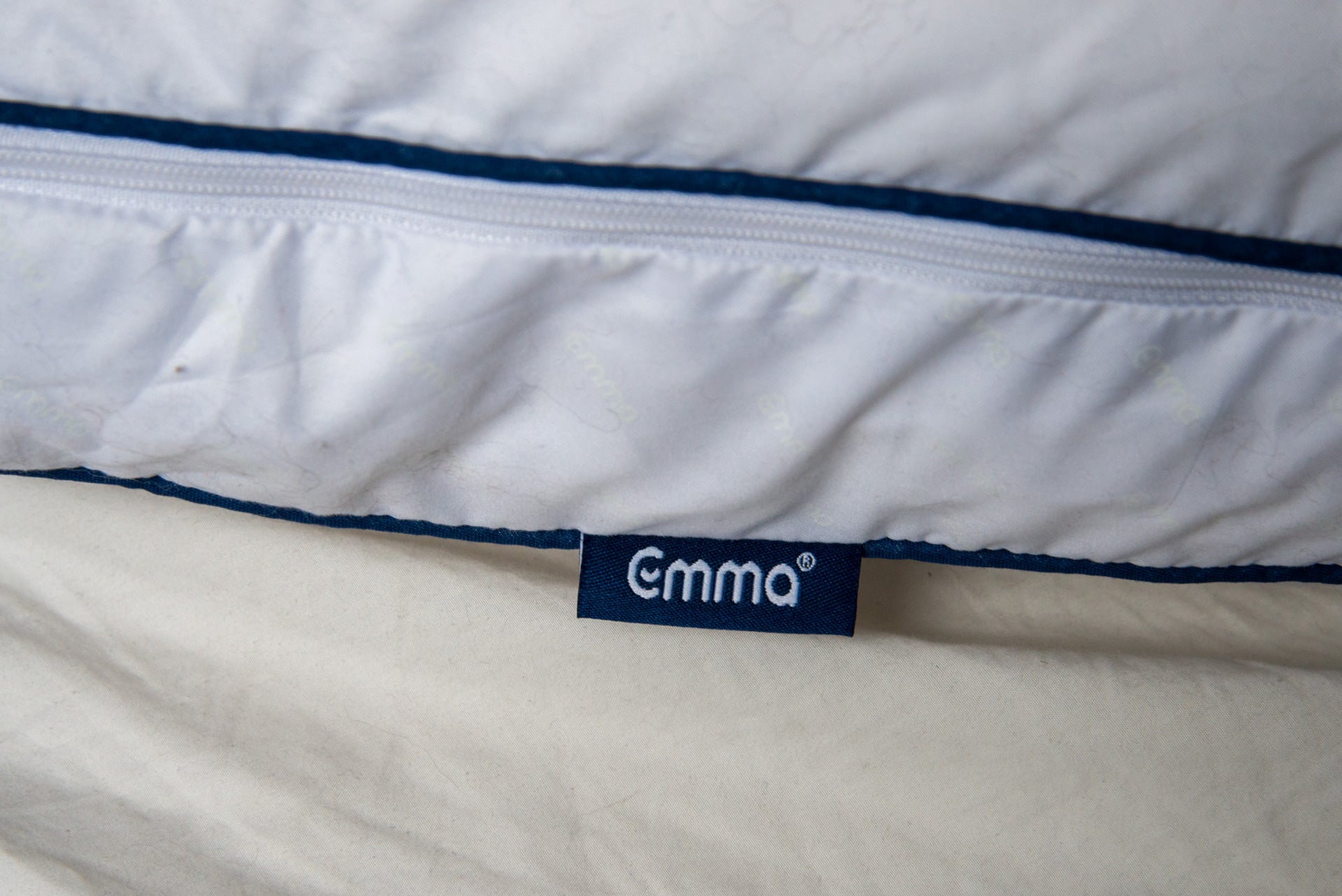 Côté oreiller en microfibre Emma Premium