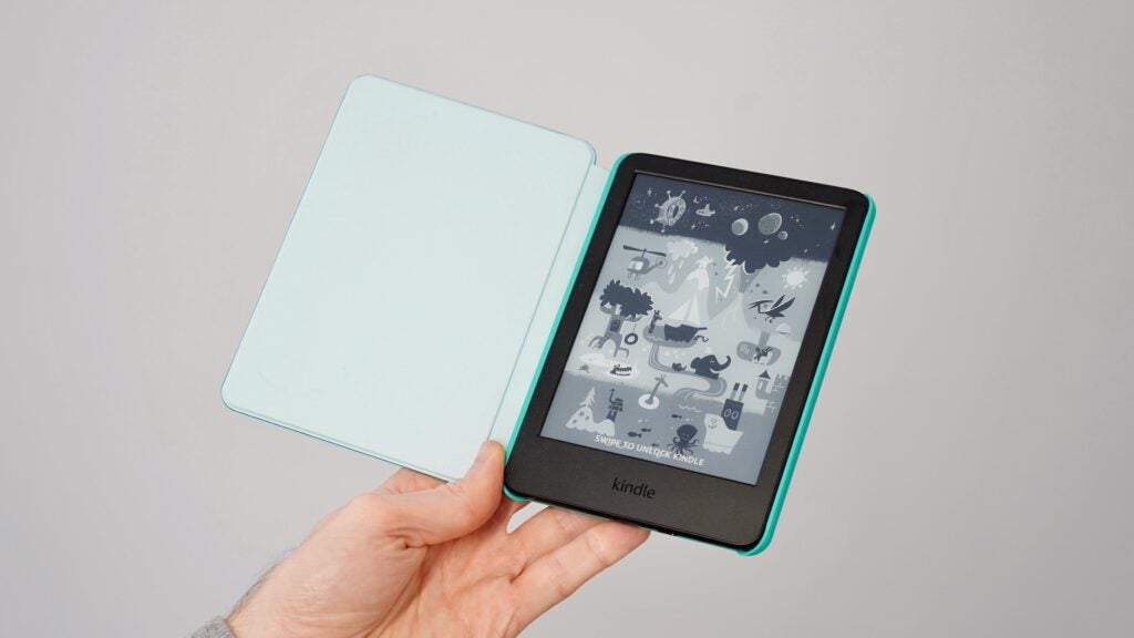 Amazon Kindle Kids (2022) en main