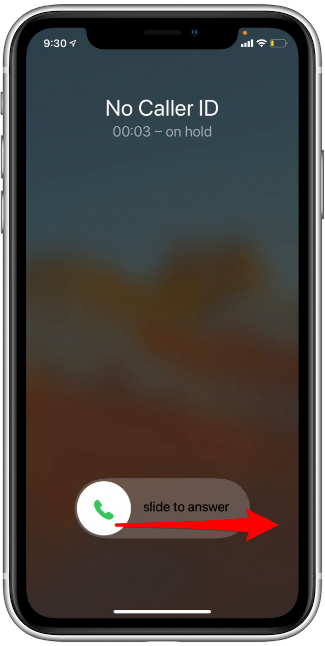 Faites glisser le curseur vert du téléphone pour retirer l'appel transféré de l'attente