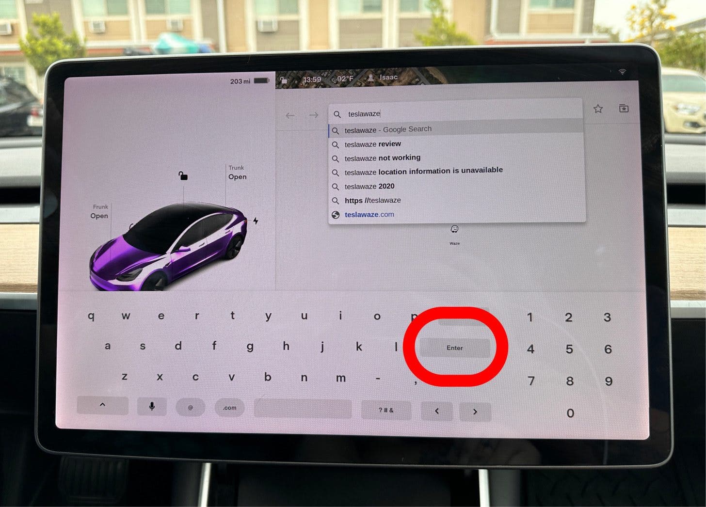 Tapez Tesla Waze dans la barre de recherche, puis appuyez sur Entrée.