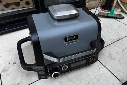 1683959089 Evaluation du gril et du fumoir electriques Ninja Woodfire OG701UK