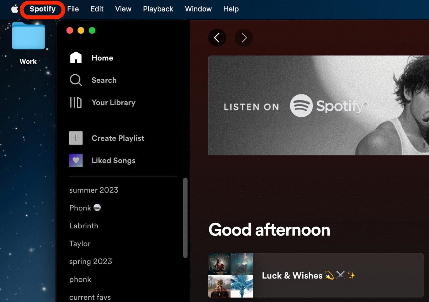 Cliquez sur Spotify dans la barre de navigation supérieure.