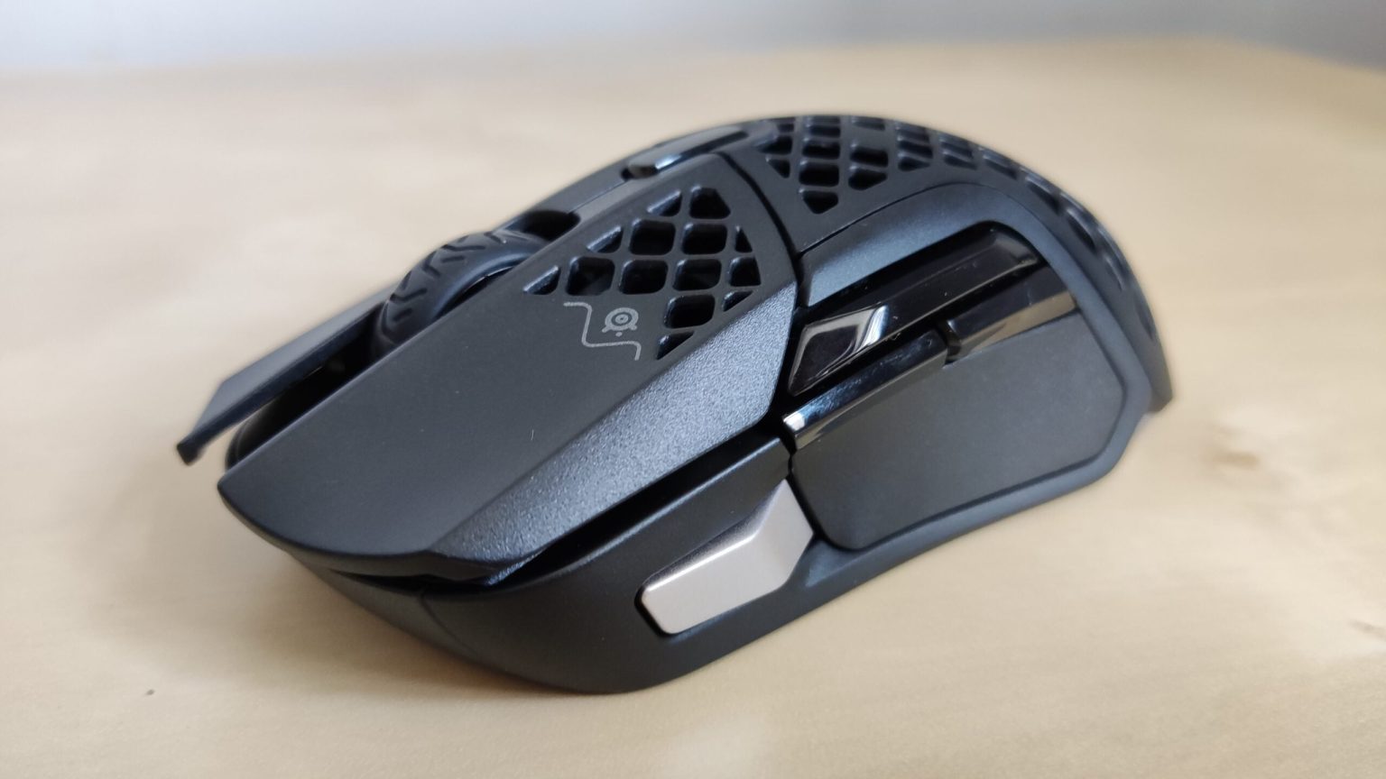 1689404414 Test du SteelSeries Aerox 5 sans fil