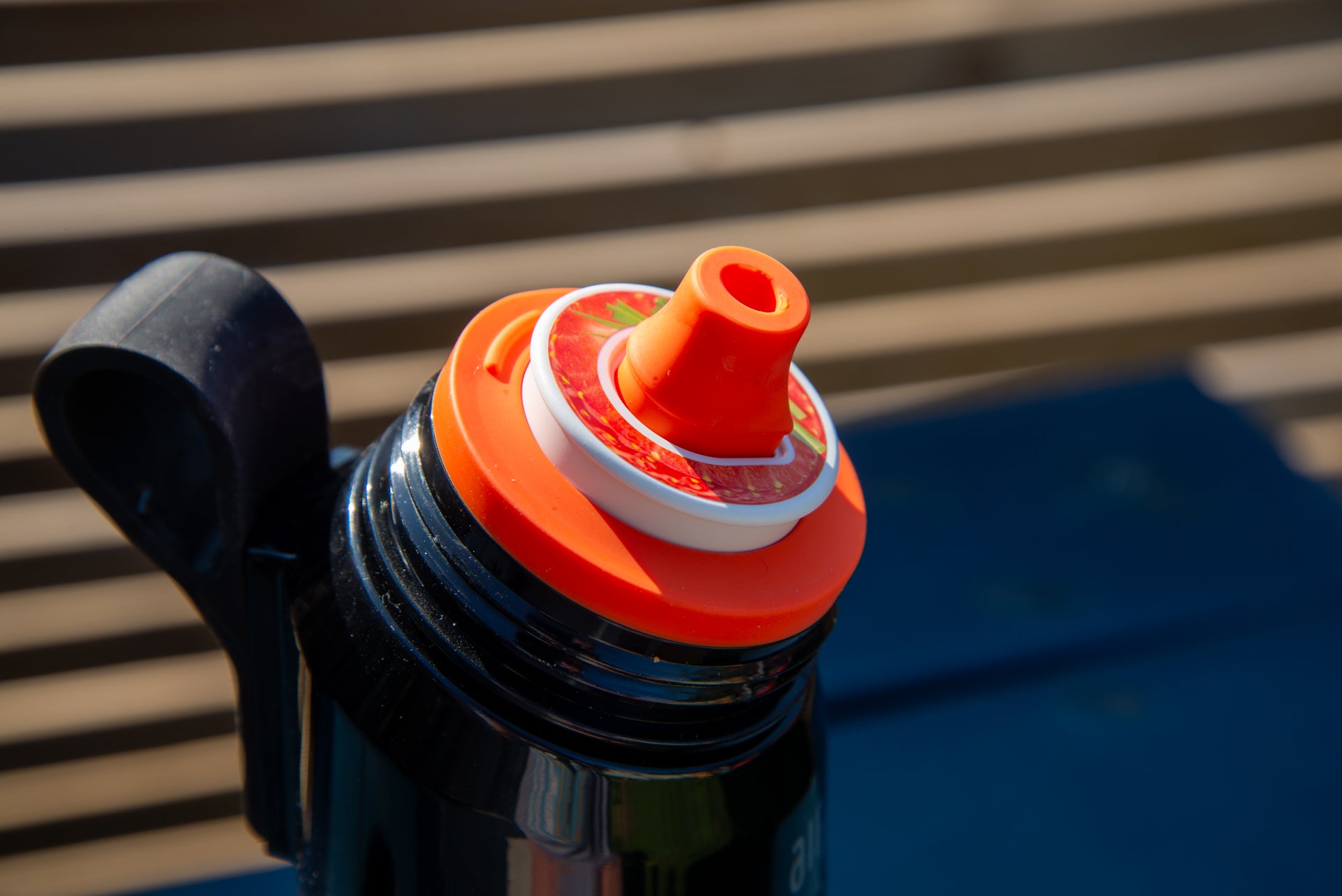 Capsule Air Up 480 ml Pitch Black Steel Bottle en position de stockage