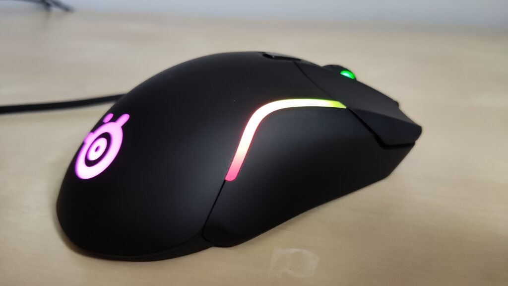 L'arrière du SteelSeries Rival 5