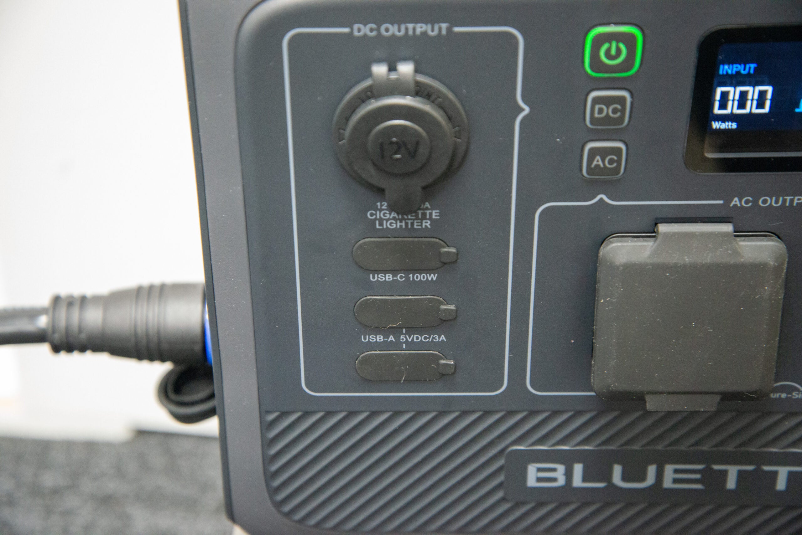 Prises CC Bluetti AC60