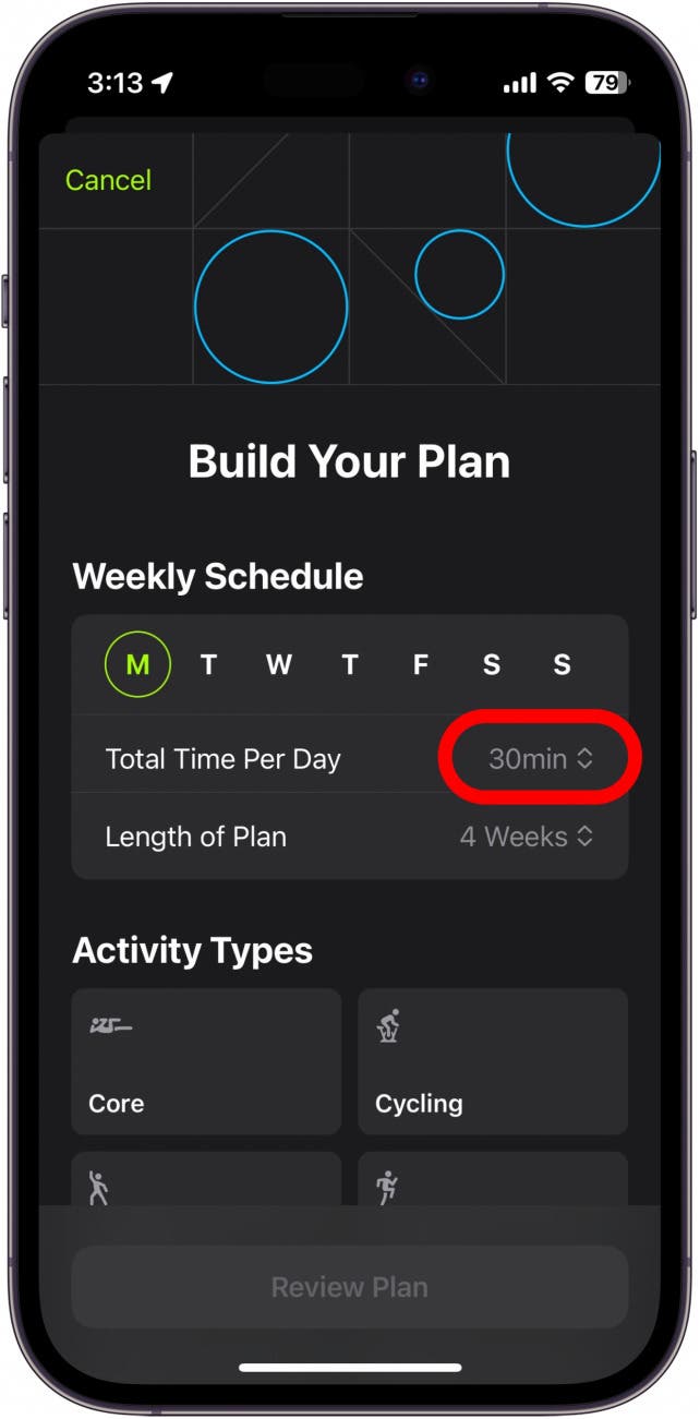 apple fitness plus plan builder avec le temps total par jour encerclé en rouge