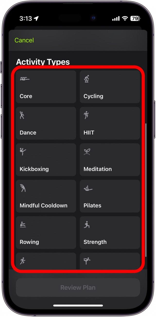 Apple Fitness Plus Plan Builder avec des types d'activités encerclés en rouge