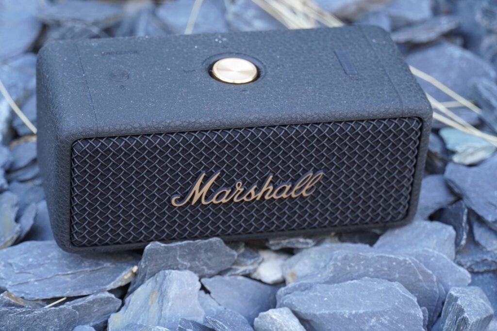 Marshall Emberton II sur les rochers