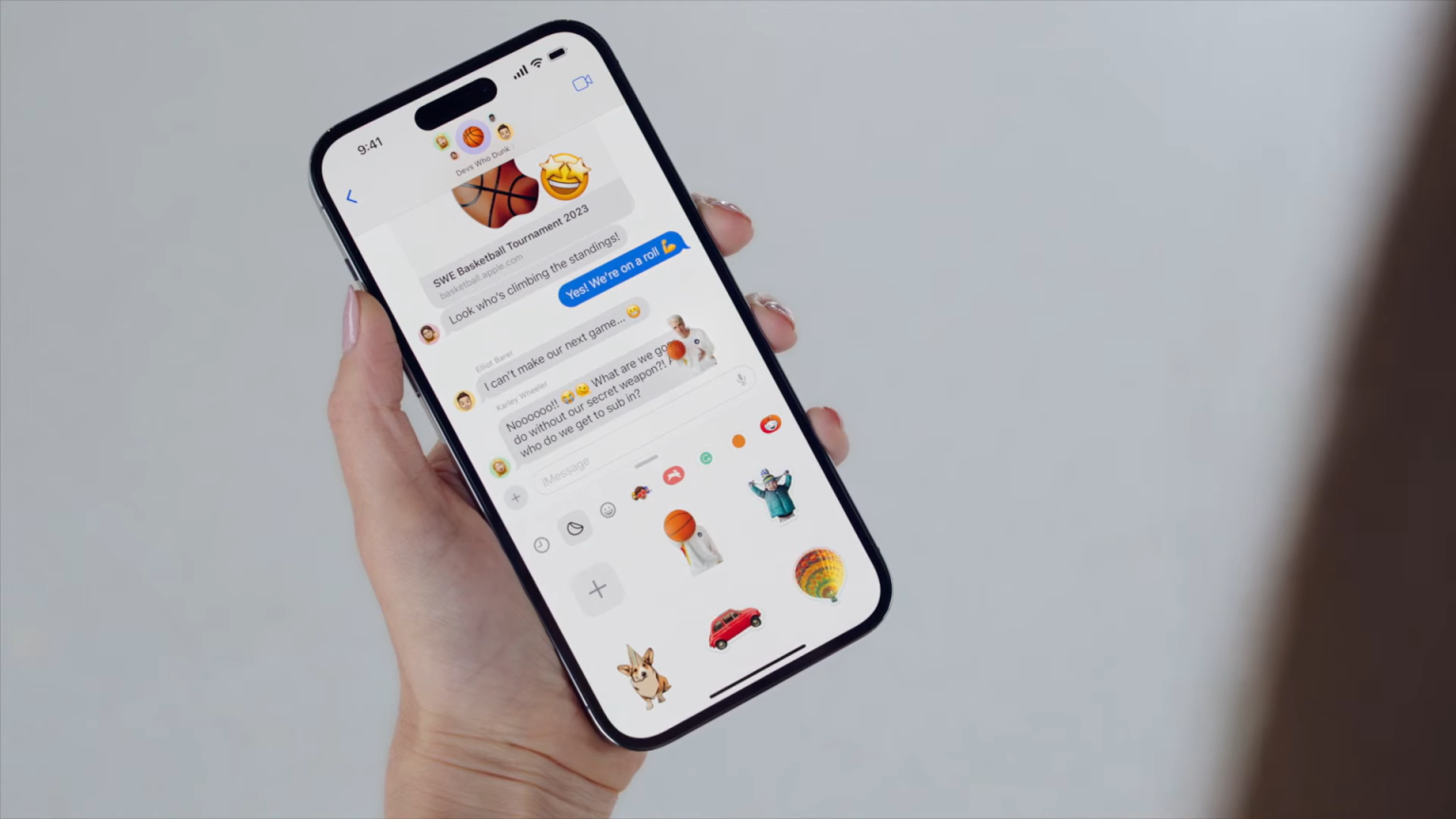 1695221313 Comment creer des autocollants dynamiques dans iOS 17