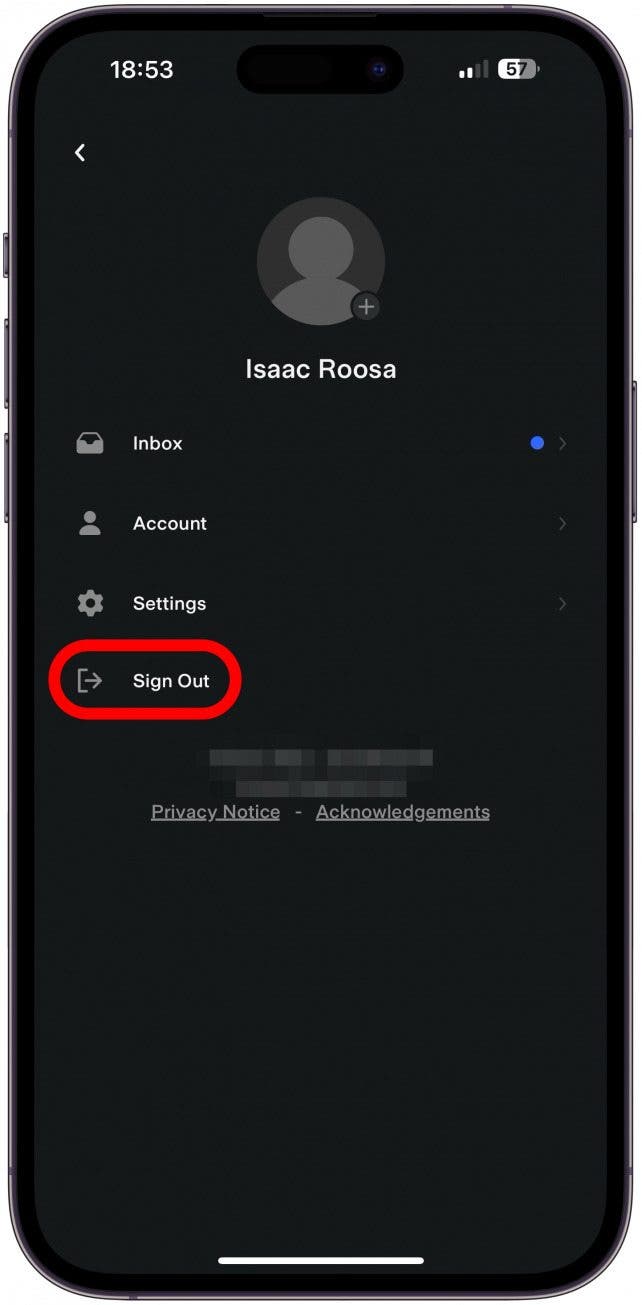 Assurez-vous de vous souvenir du mot de passe, puis déconnectez-vous de l'application Tesla et reconnectez-vous.