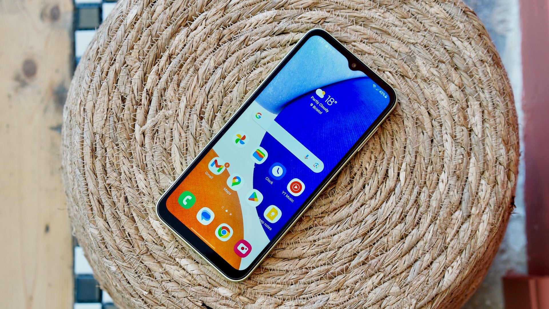 Besoin dun telephone pas cher Cette offre Galaxy A14