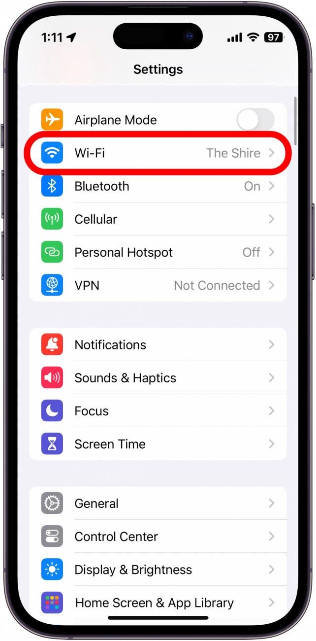 paramètres iphone avec option wifi entouré en rouge