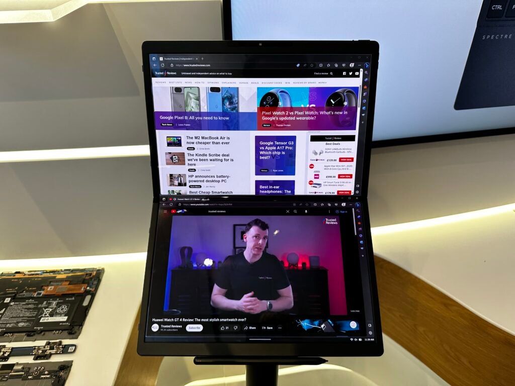 HP Spectre Fold déplié