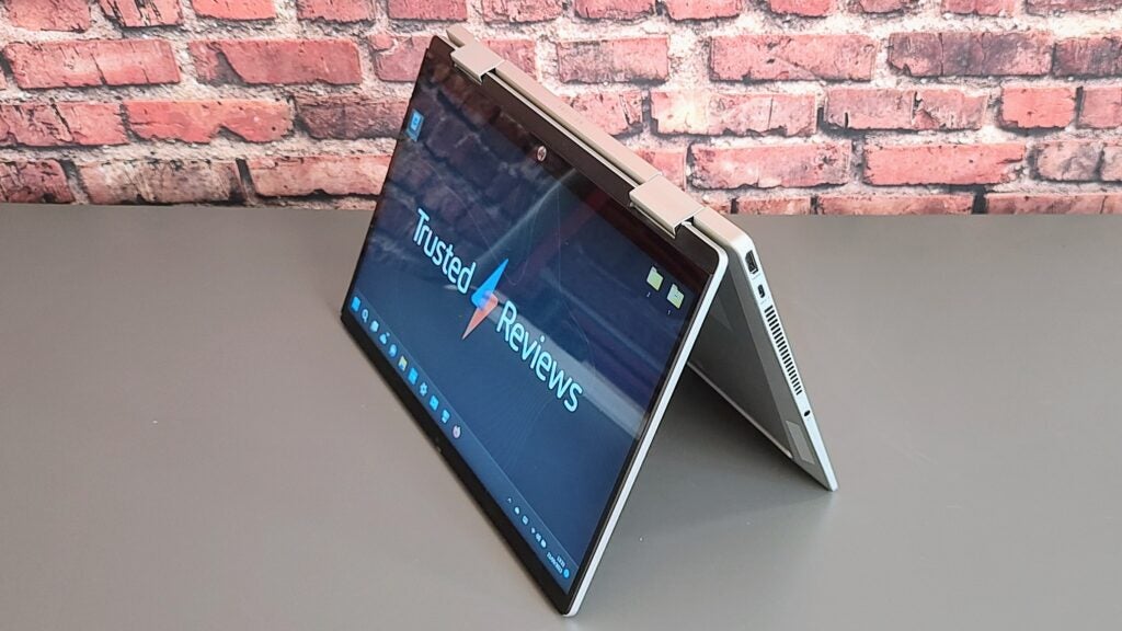 HP Pavilion x360 - Tente