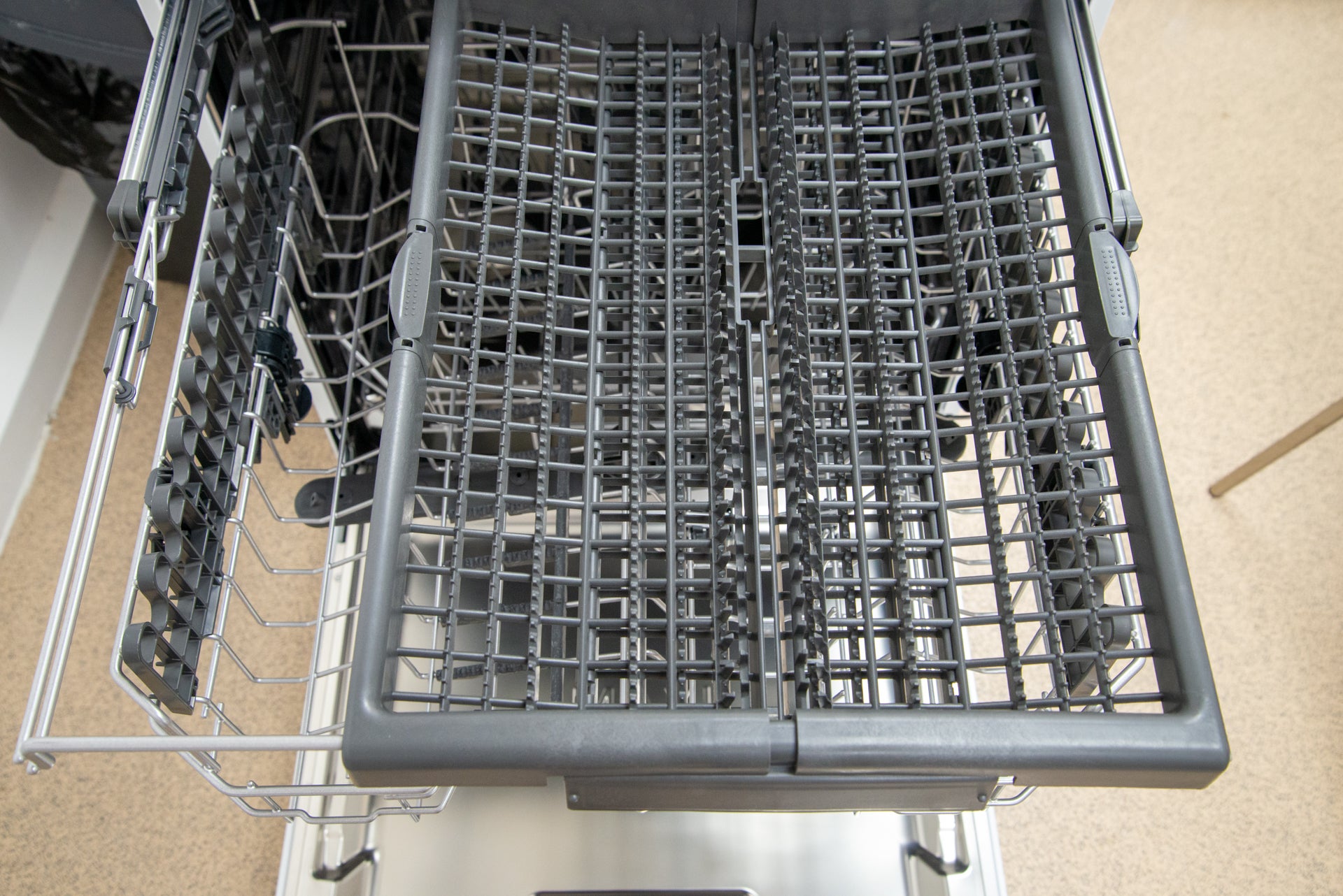 Range-couverts ouvert HF7HP33UK Hotpoint