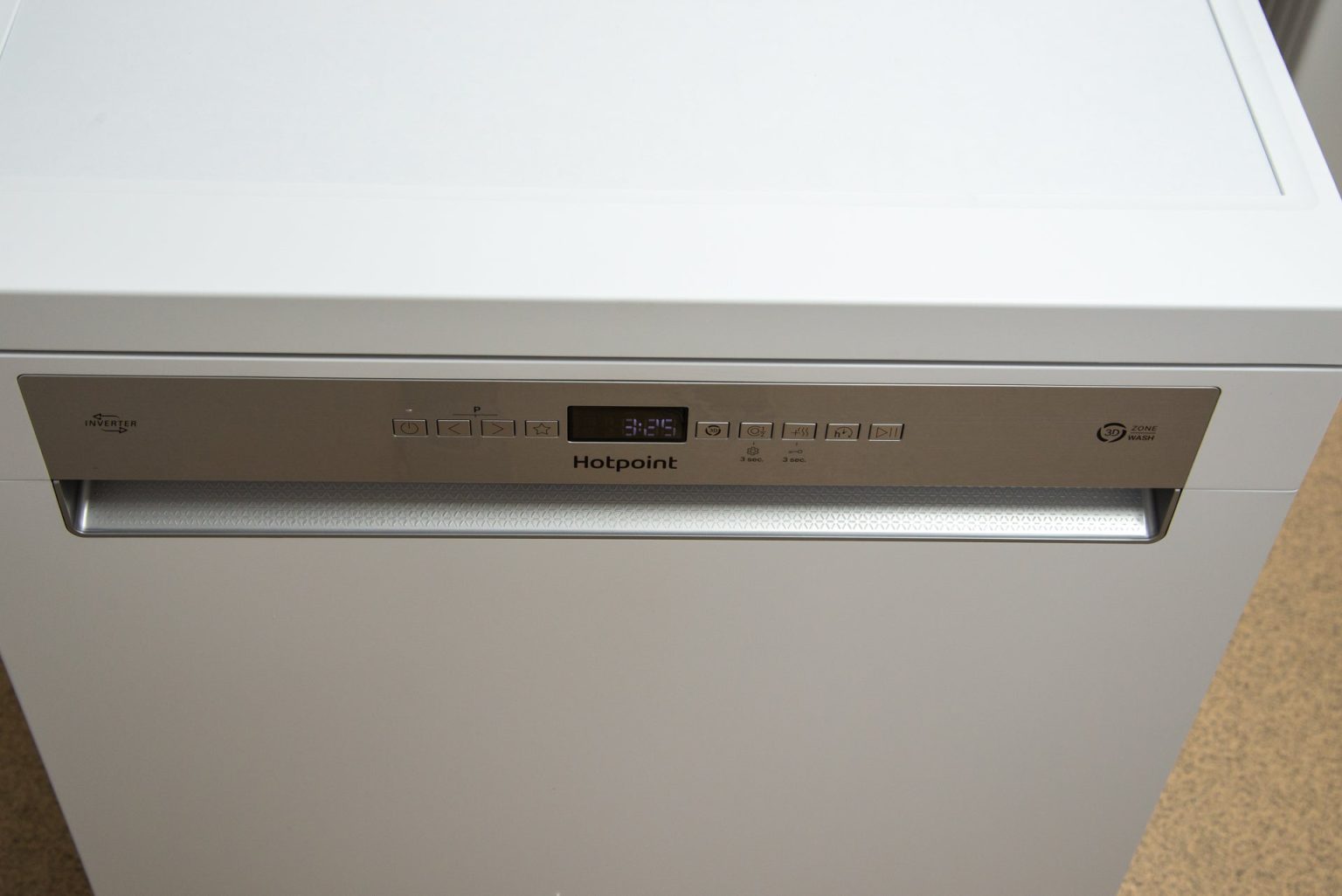 1697548402 Examen du Hotpoint HF7HP33UK