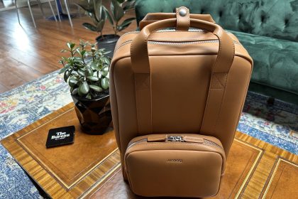 1697665013 Critique le sac a dos Metro de Monos comprend un