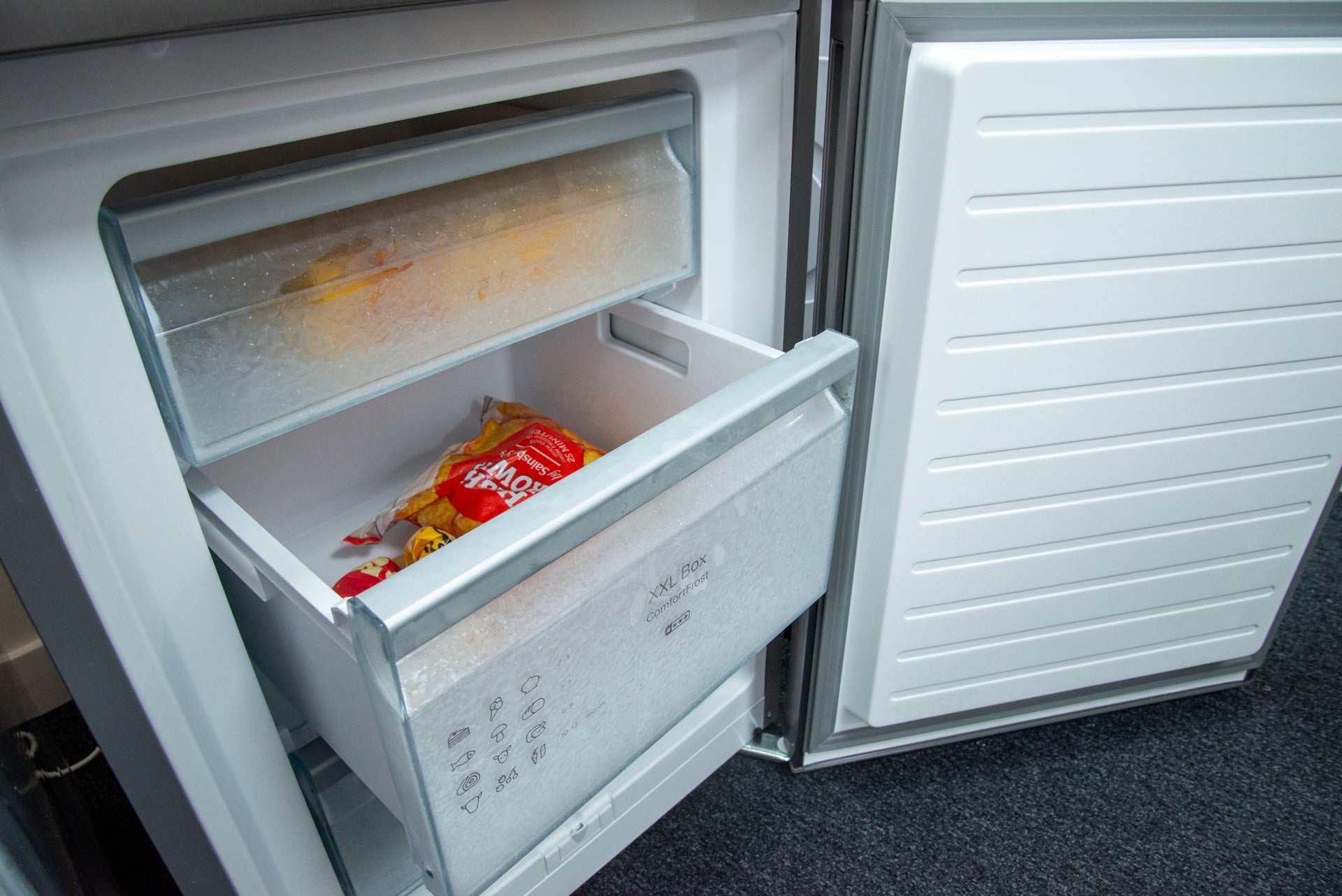 Miele KD 4052 E Congélateur actif avec porte ouverte
