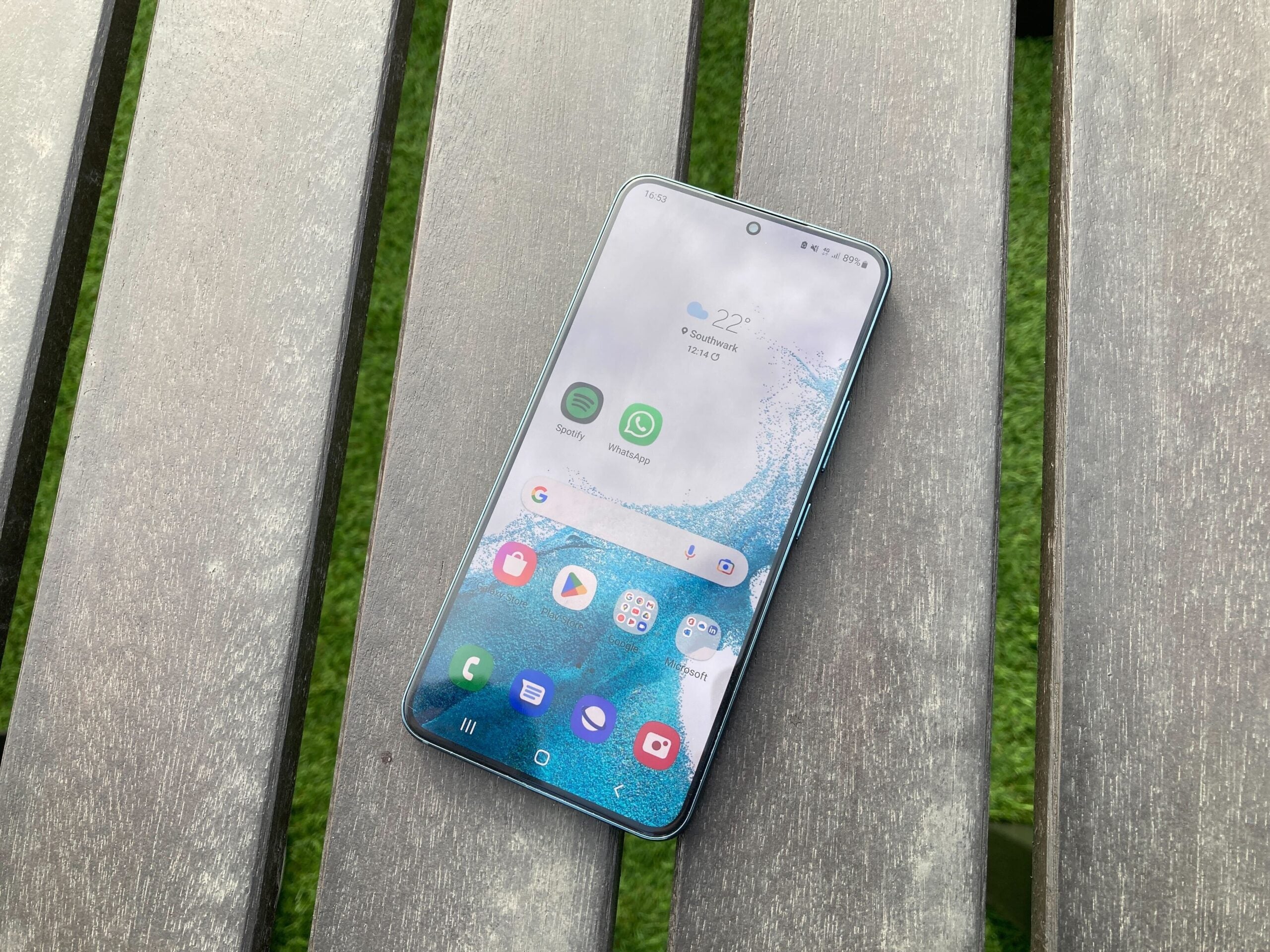 Comment le Samsung Galaxy S22 est il si bon marche